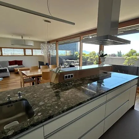 Exclusives Penthous In Seenaehe Apartamento *